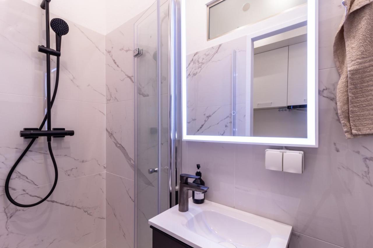 Central Apartment Wina Bagian luar foto