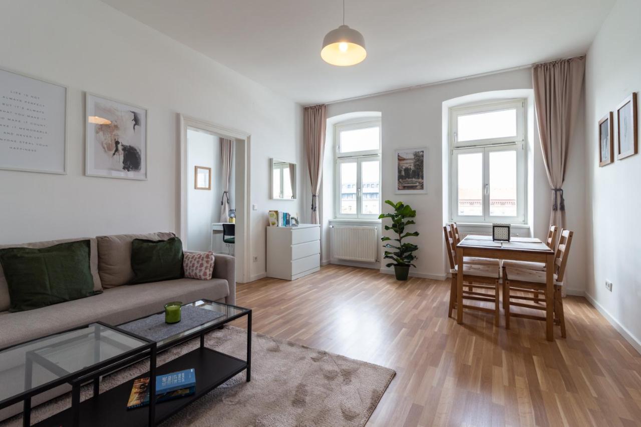 Central Apartment Wina Bagian luar foto